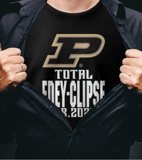 Purdue Total Edey-Clipse 4.8.2024 T-Shirt