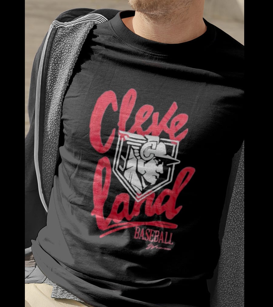 Cleveland Baseball Guardian Script T-Shirt