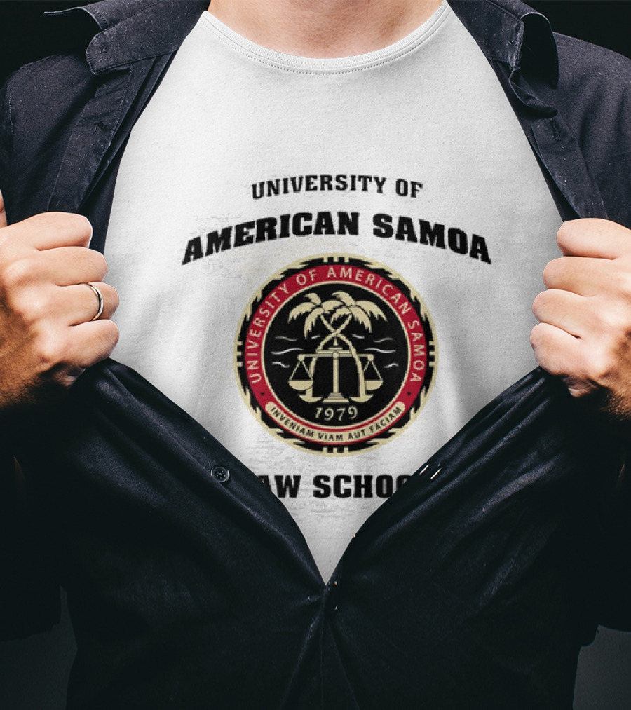 University Of American Samoa Law School Seal 1979 Riventiam Viam Aut Faciam T-Shirt