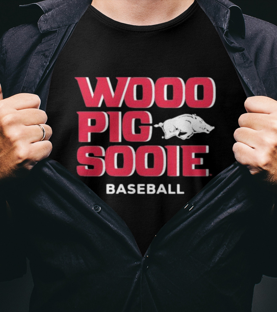Wooo Pig Sooie Arkansas Baseball Black Pig T-Shirt