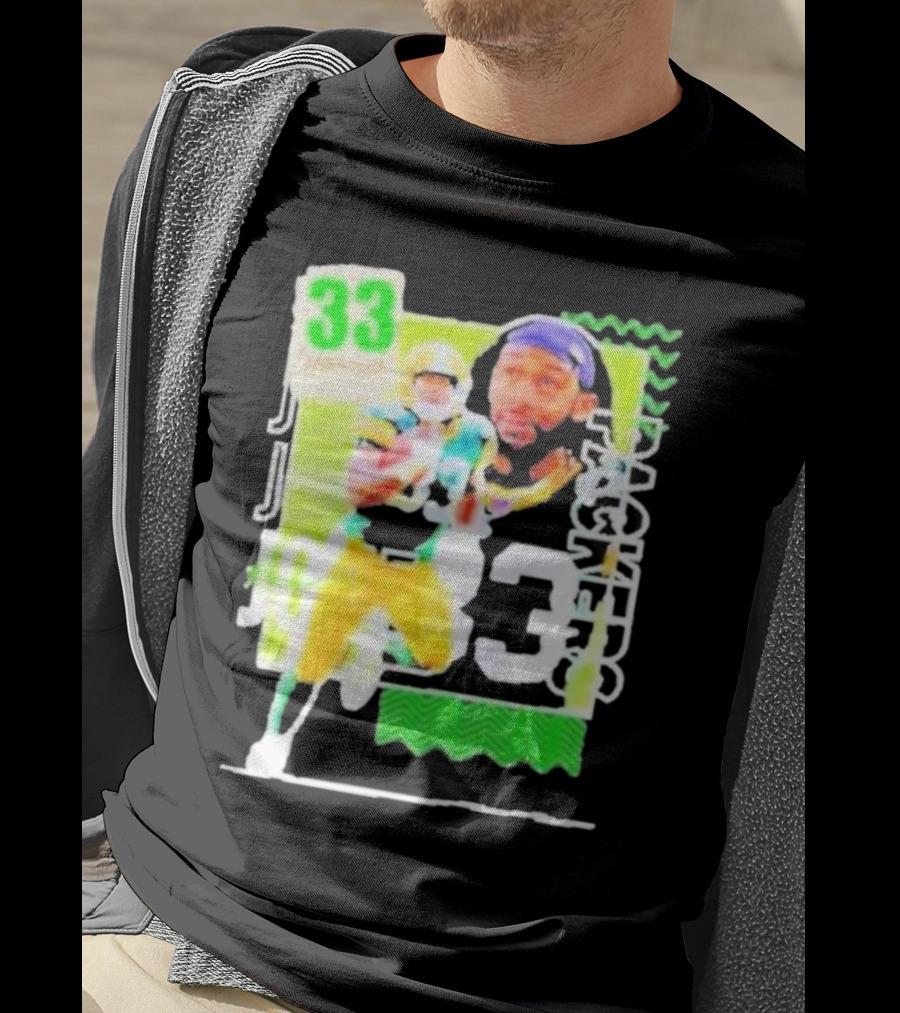 Packers Aaron Jones 33 Football Player Running Back T-Shirt