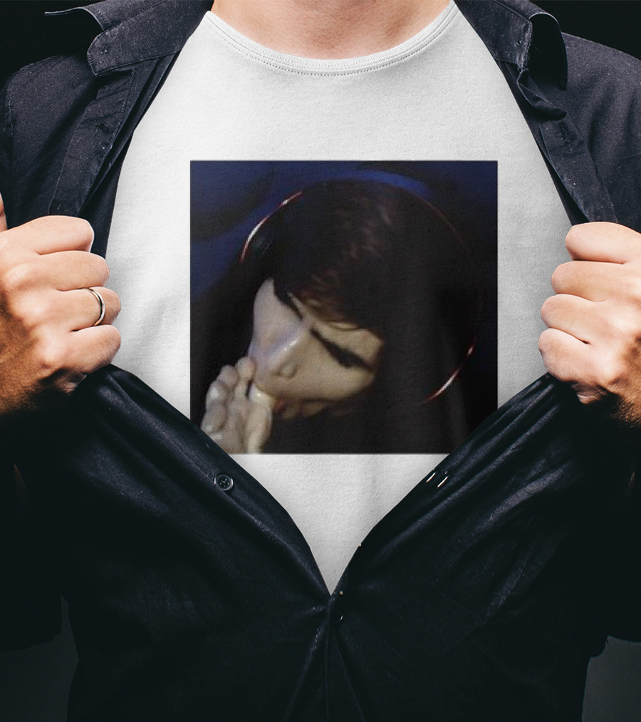 Streamer Damon Fizzy Toe Sucking Image With Headphones T-Shirt