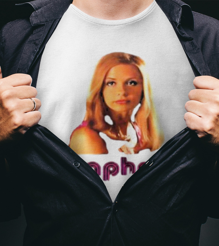 Sarah Michelle Gellar As Daphne In Scooby-Doo Movie T-Shirt