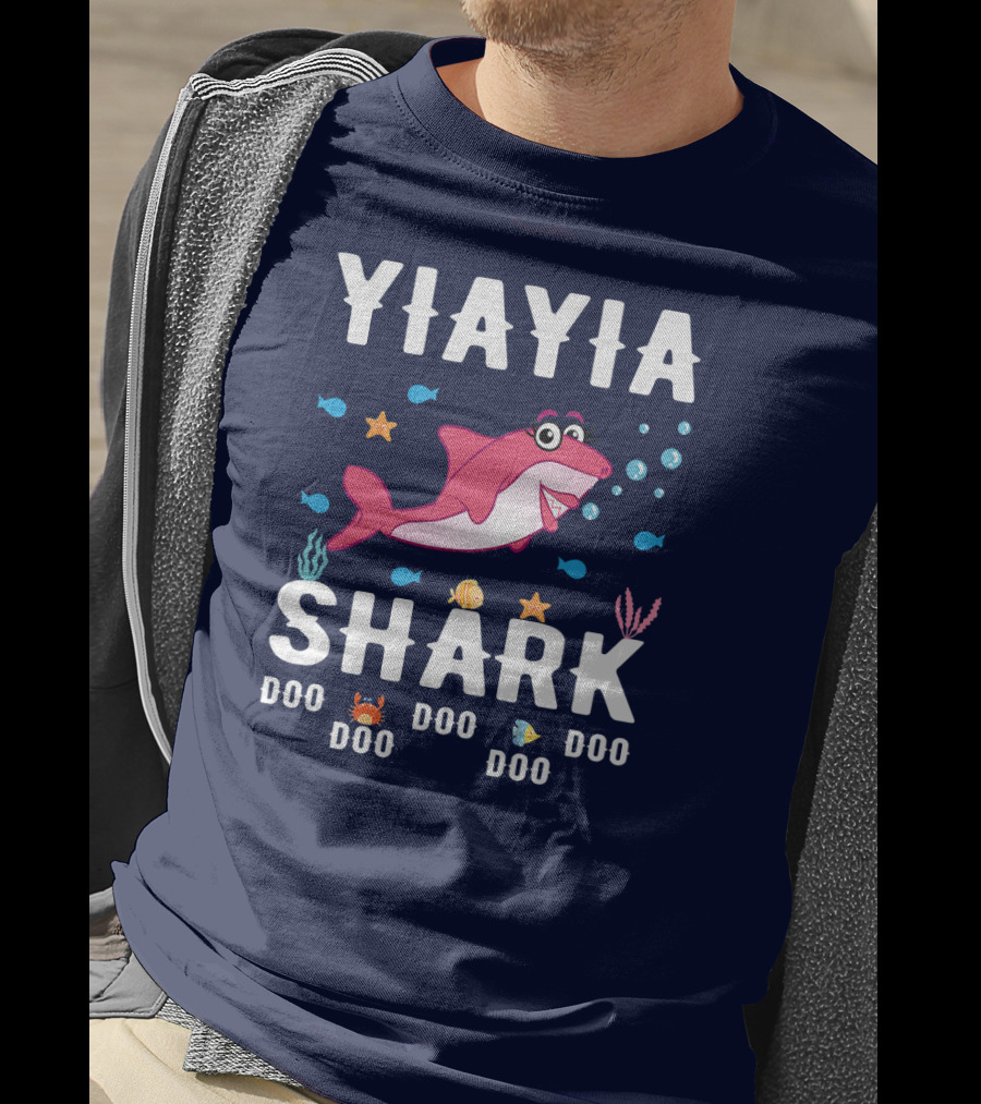 Yia Yia Shark Doo Doo Doo With Cute Pink Shark And Sea Creatures T-Shirt