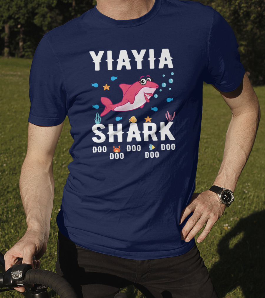 Yia Yia Shark Doo Doo Doo With Cute Pink Shark And Sea Creatures T-Shirt