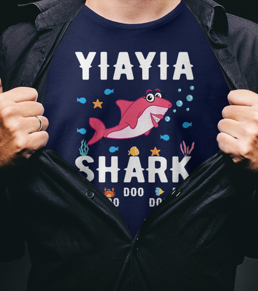 Yia Yia Shark Doo Doo Doo With Cute Pink Shark And Sea Creatures T-Shirt