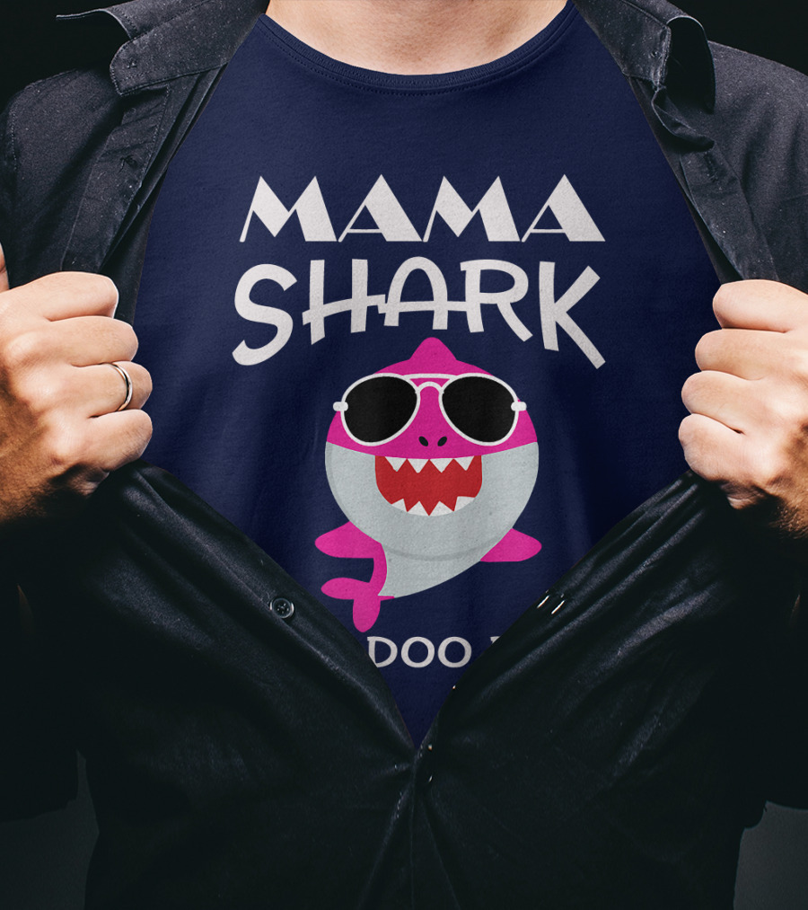 Mama Shark Doo Doo Doo Sunglasses Cartoon T-Shirt