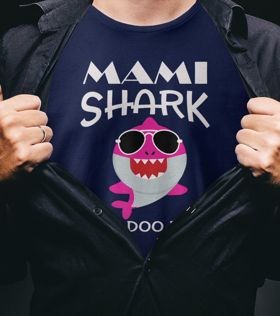Mami Shark Doo Doo Doo Sunglasses Pink Cartoon T-Shirt