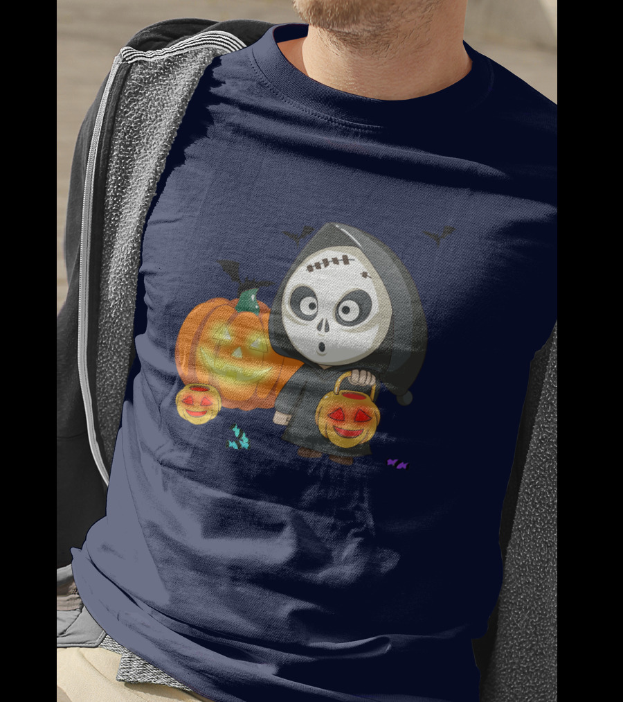 Halloween Makeup Ghost With Pumpkin Lanterns And Bats T-Shirt
