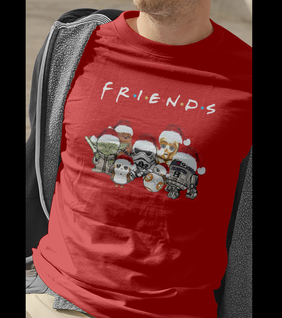 Star Wars Characters Yoda Chewbacca Porgs Stormtrooper R2 D2 C 3PO BB 8 Friends TV Show Christmas Santa Hats T-Shirt