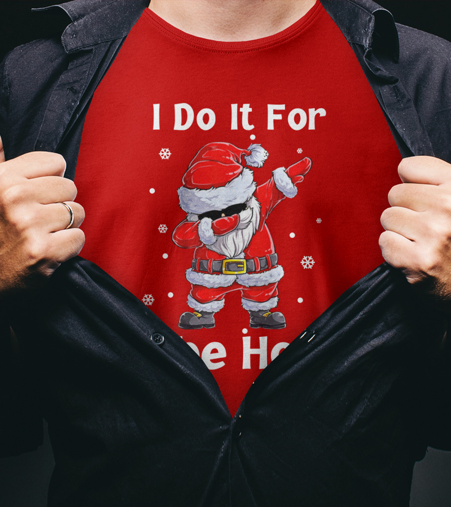 Dabbing Santa I Do It For The Ho's Christmas Outfit With Snowflakes T-Shirt