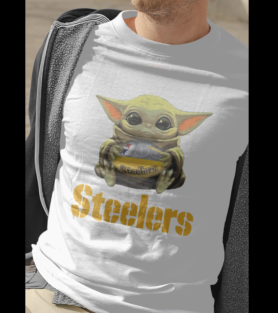Baby Yoda Hug Steelers Football Team T-Shirt