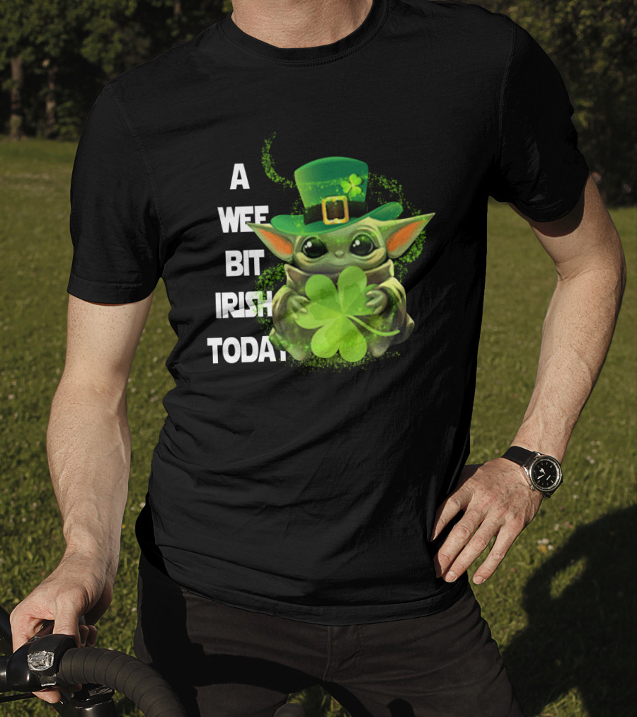 Baby Yoda A Wee Bit Irish Today Shamrock Fedora T-Shirt