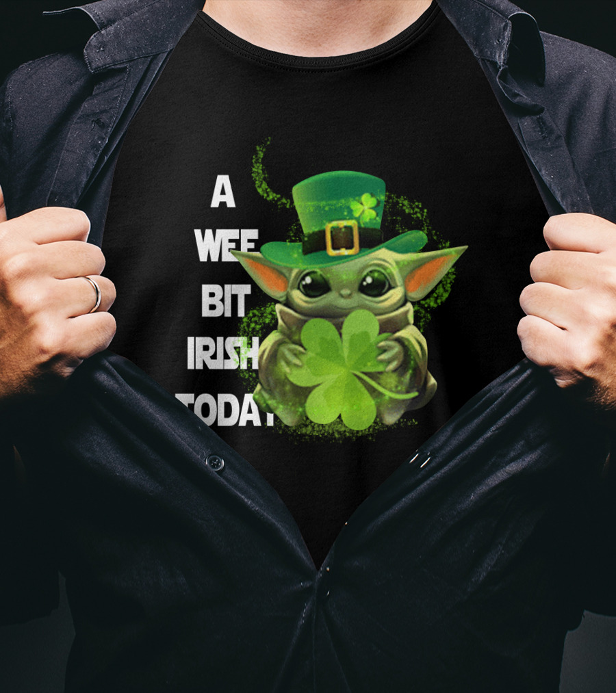 Baby Yoda A Wee Bit Irish Today Shamrock Fedora T-Shirt