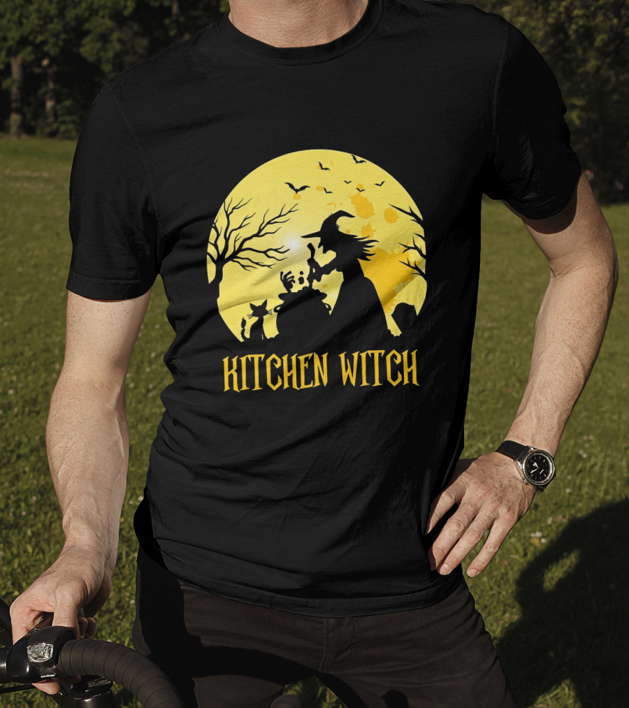 Kitchen Witch Halloween Silhouette Moon Cooking Potion T-Shirt