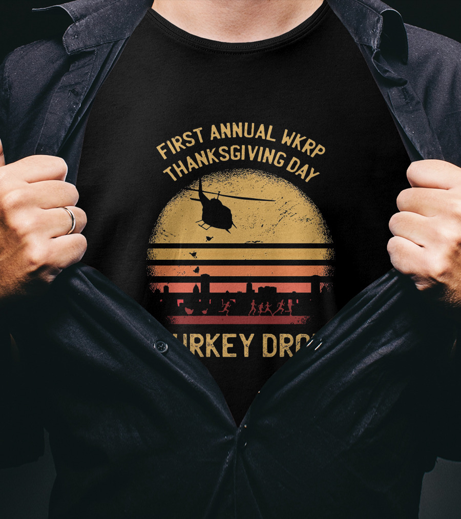 First Annual WKRP Thanksgiving Day Turkey Drop Helicopter Silhouette Vintage Sunset Scene T-Shirt
