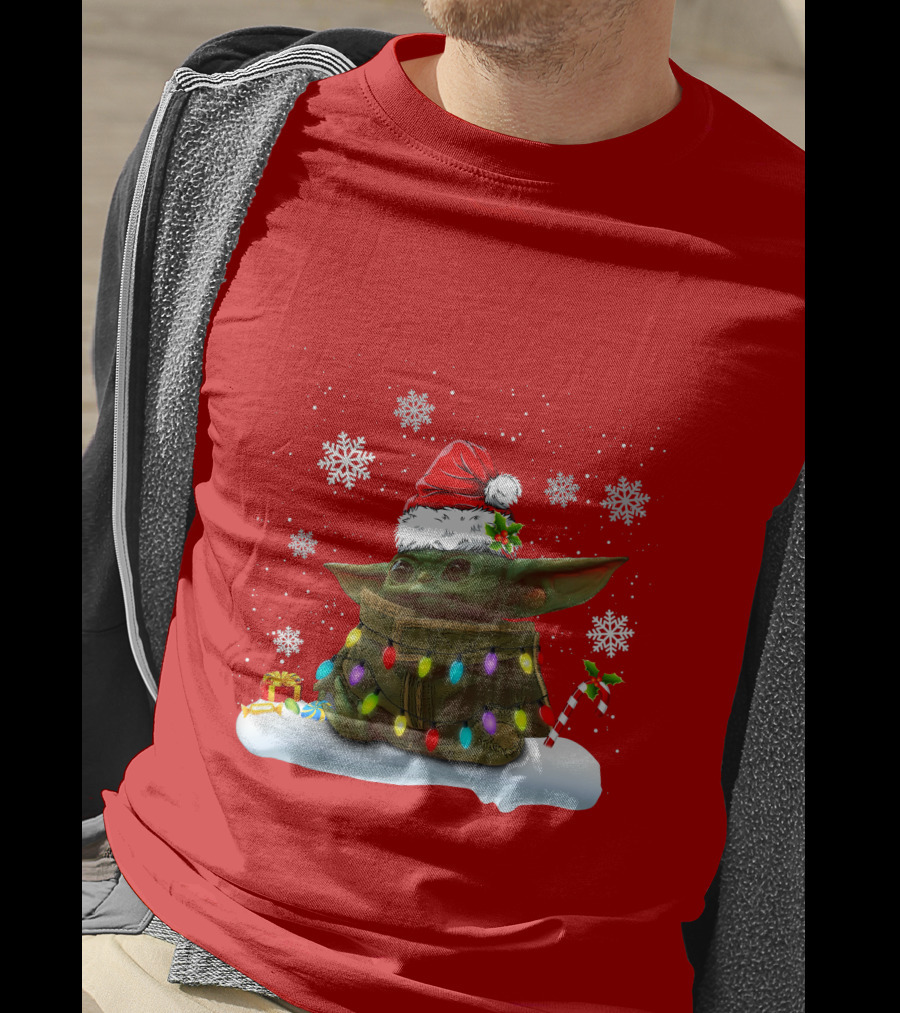 Santa Baby Yoda Christmas Lights Snowflakes Candy Cane Holiday Scene T-Shirt