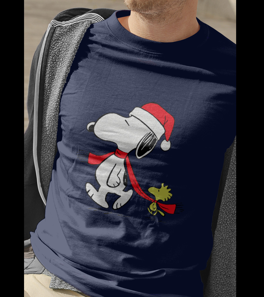Snoopy Santa Hat And Woodstock Christmas Peanuts Scarf T-Shirt