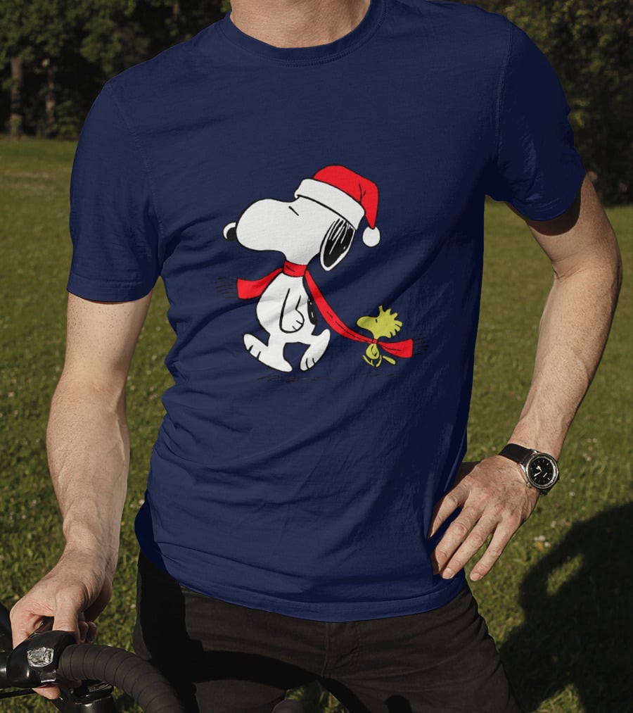 Snoopy Santa Hat And Woodstock Christmas Peanuts Scarf T-Shirt