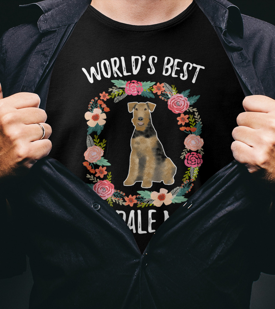 World's Best Airedale Mom Floral Wreath T-Shirt