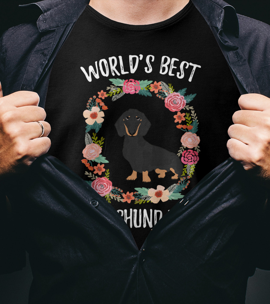 World's Best Dachshund Mom Black Dachshund Floral Wreath T-Shirt