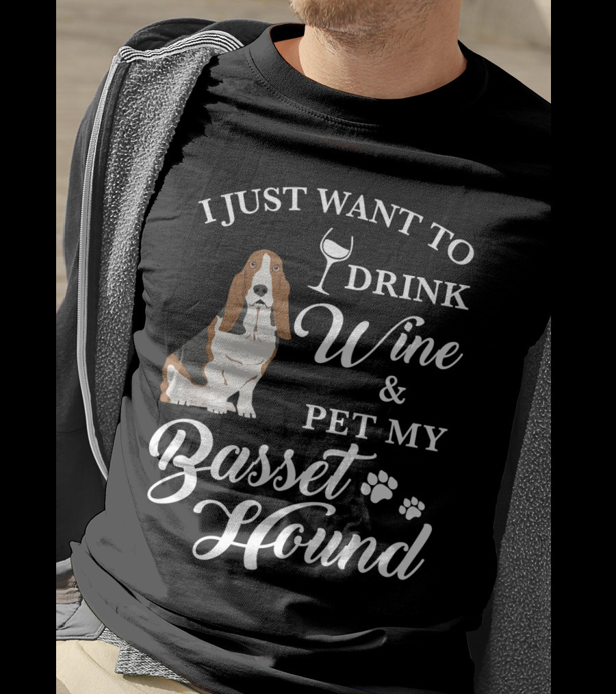 I Just Want To Drink Wine And Pet My Basset Hound Paws Icons T-Shirt