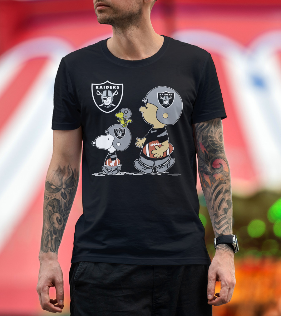 Raiders Christmas Peanuts Cute Football T-Shirt