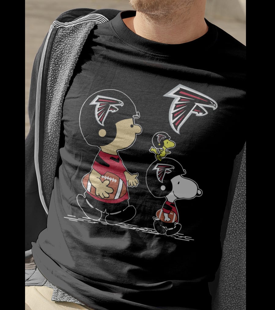 Peanuts Christmas Atlanta Falcons Football Charlie Brown Snoopy Woodstock T-Shirt