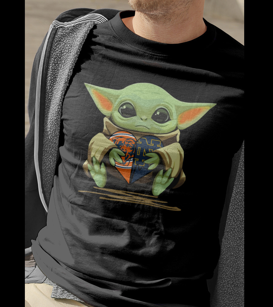 Baby Yoda Holding Chicago Bears And Notre Dame Irish Heart-Shaped T-Shirt