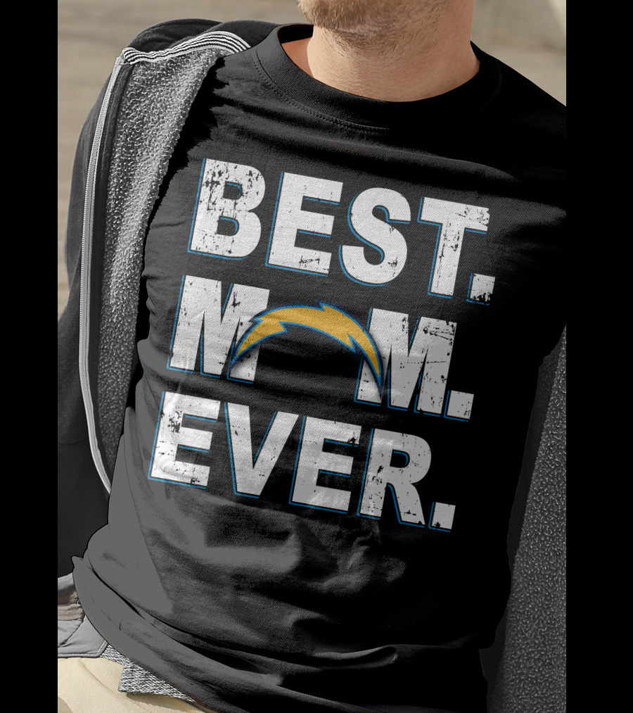 Best Mom Ever Chargers Bolt Fan T-Shirt