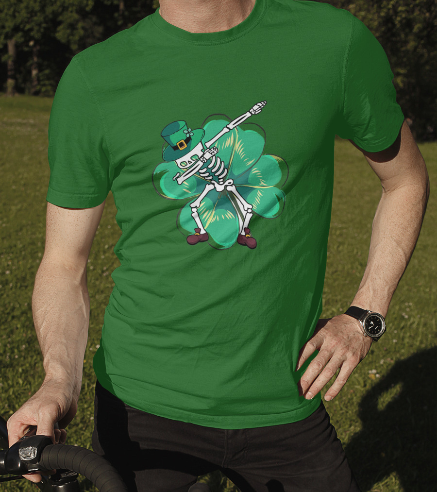 Dabbing Skeleton Leprechaun Shamrock St Patrick's Day T-Shirt