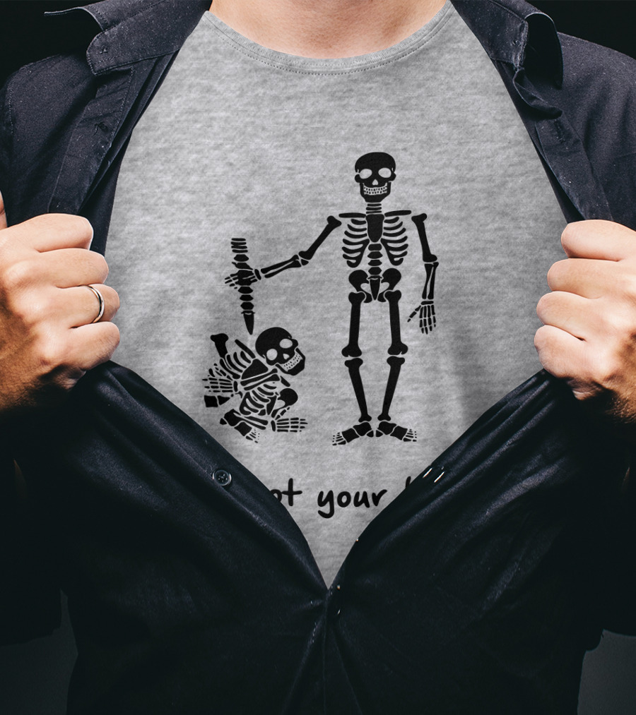 Skeleton I've Got Your Back Humorous Skeletons Carrying Each Other T-Shirt