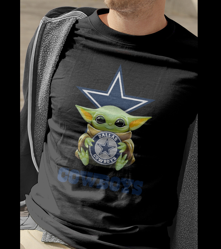 Baby Yoda Hug Dallas Cowboys Star Emblem Cowboys Fan T-Shirt