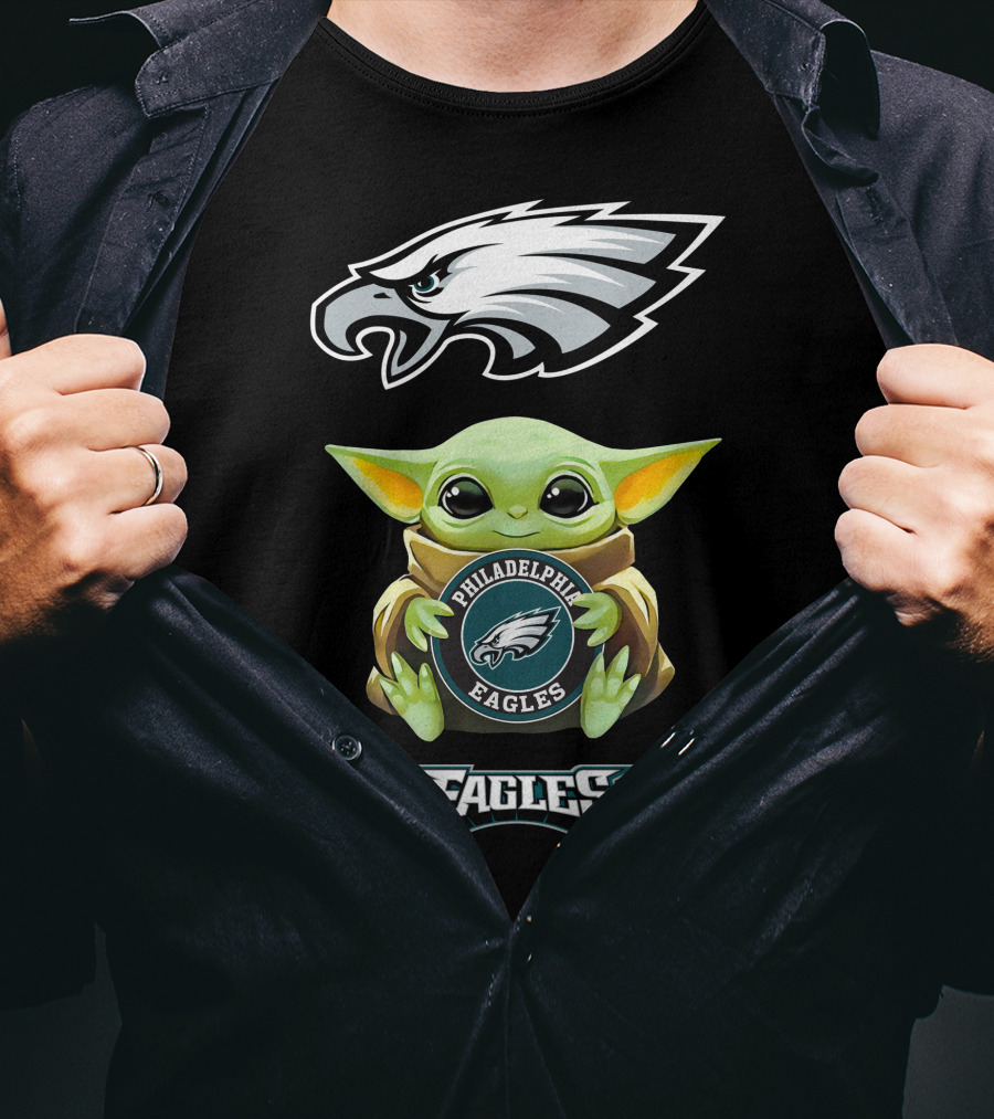 Philadelphia Eagles Baby Yoda Hugging Team T-Shirt