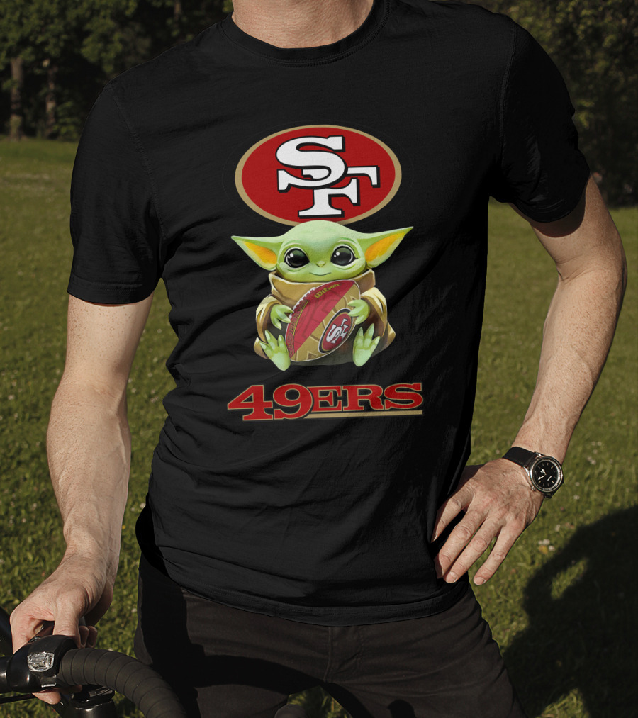 Baby Yoda Hug San Francisco 49ers Football Sf Logo 49ers Tailgate Black T-Shirt