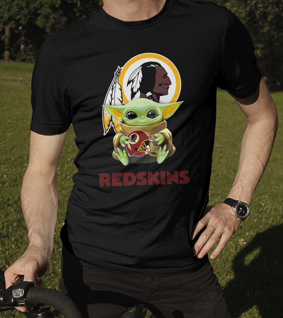 Baby Yoda Holding Washington Redskins Football Helmet Redskins T-Shirt
