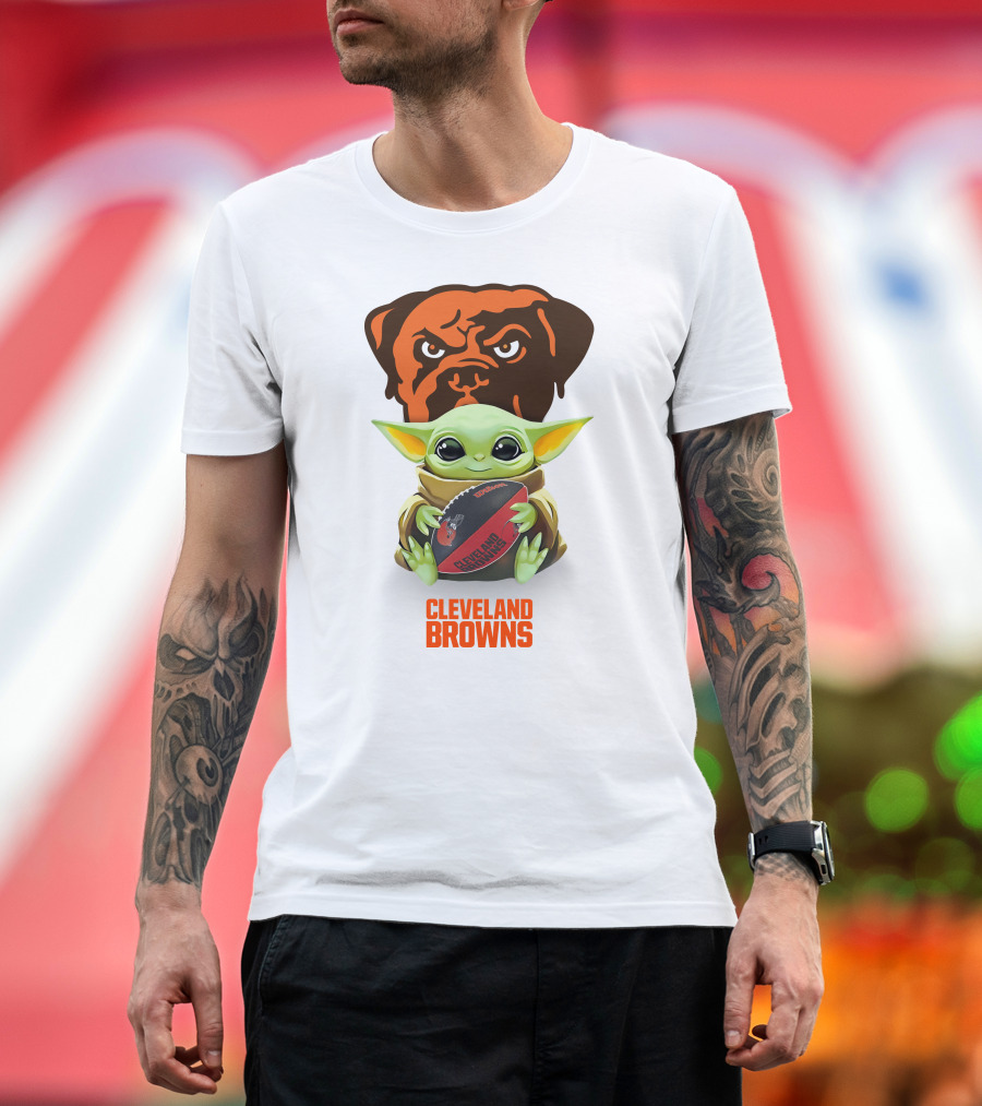 Baby Yoda Cleveland Browns Football Hug Tailgate Browns Dog T-Shirt