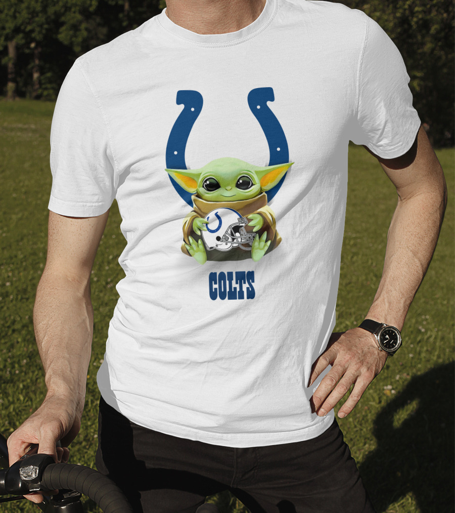 Baby Yoda Colts Helmet Hug With Indianapolis T-Shirt