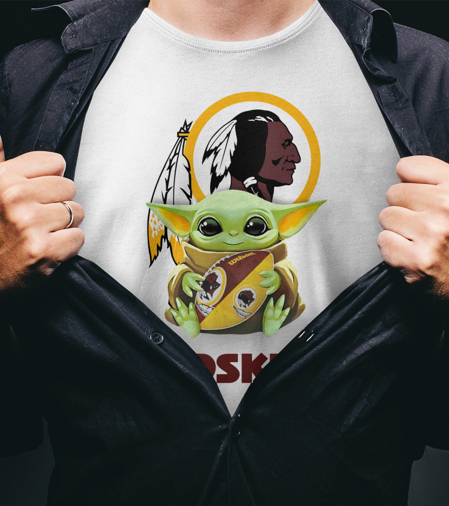 Baby Yoda Hug Redskins Football Washington T-Shirt