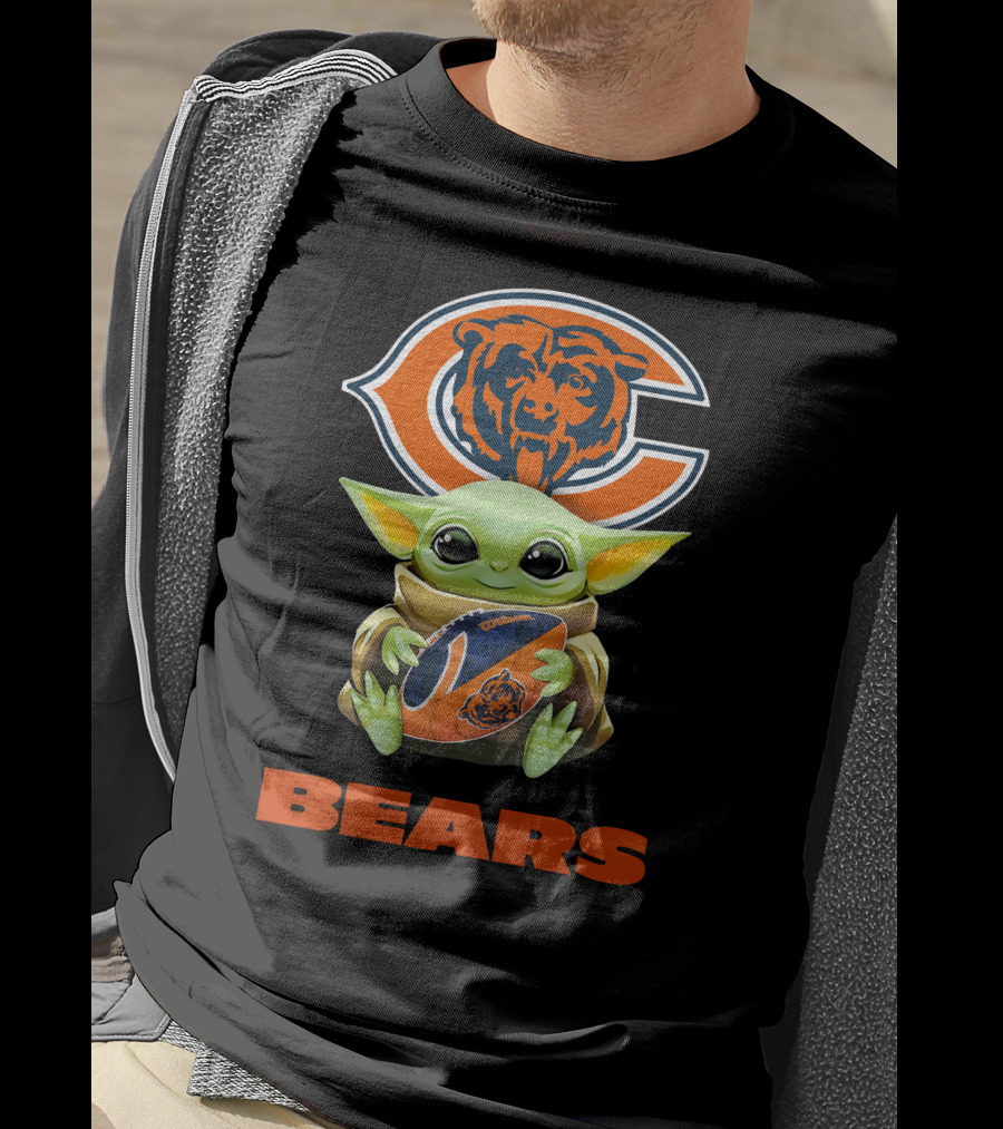 Star Wars Baby Yoda Chicago Bears Football T-Shirt