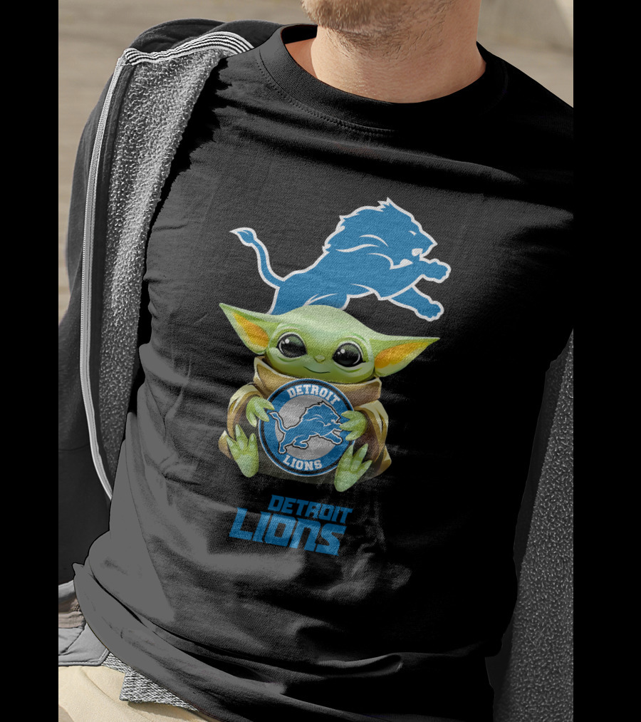 Star Wars Baby Yoda Holding Detroit Lions Symbol With Team T-Shirt