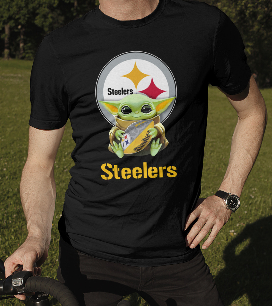 Star Wars Baby Yoda Hug Steelers Football Fan Tailgate T-Shirt