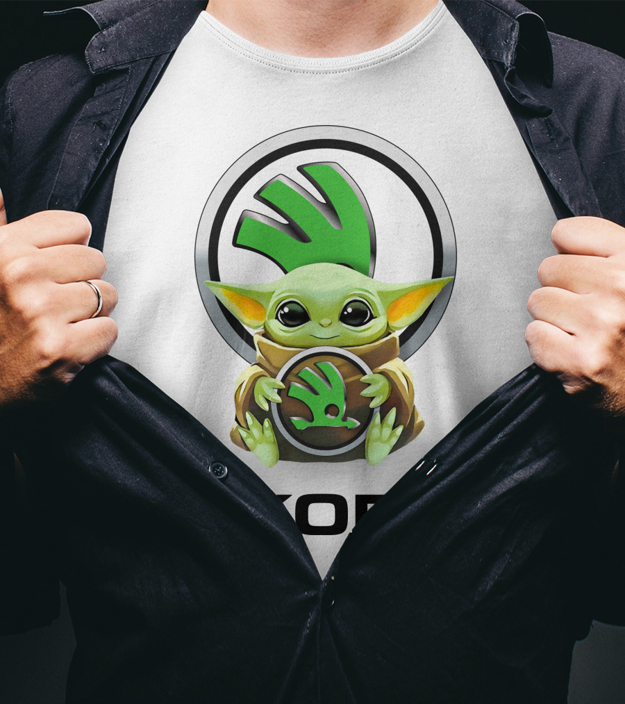 Baby Yoda Hug Škoda T-Shirt