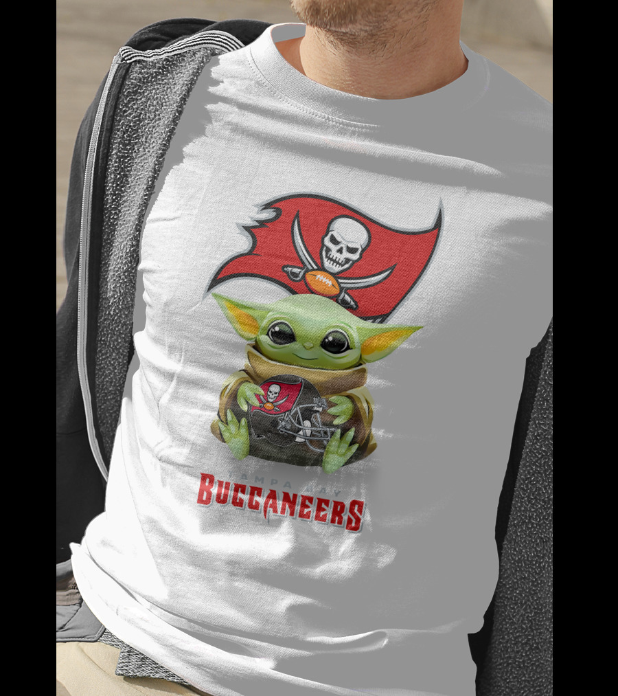 Tampa Bay Buccaneers Baby Yoda Hugging Helmet NFL Team Flag T-Shirt