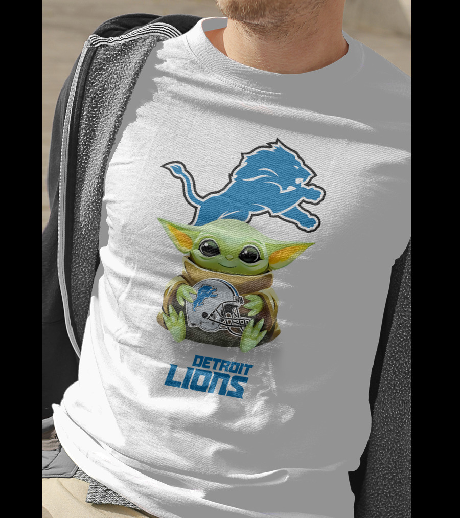 Star Wars Baby Yoda Holding Detroit Lions Helmet T-Shirt