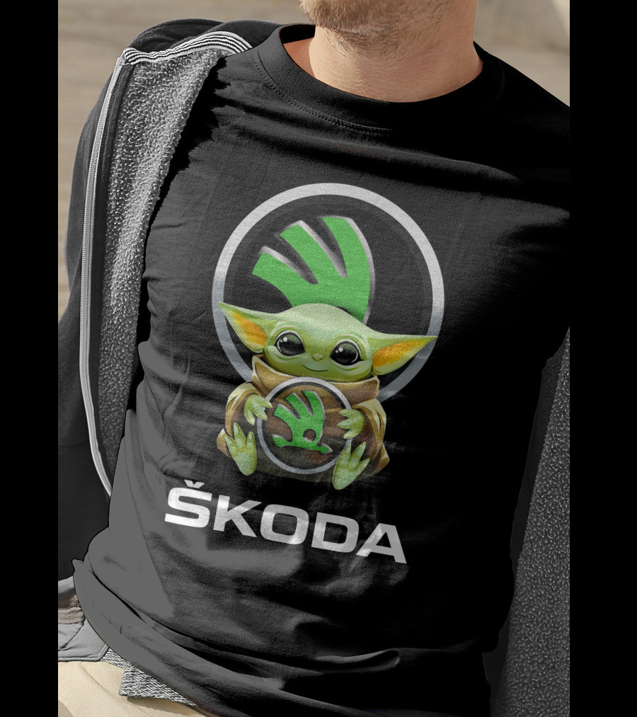Škoda Logo Grogu Hug T-Shirt