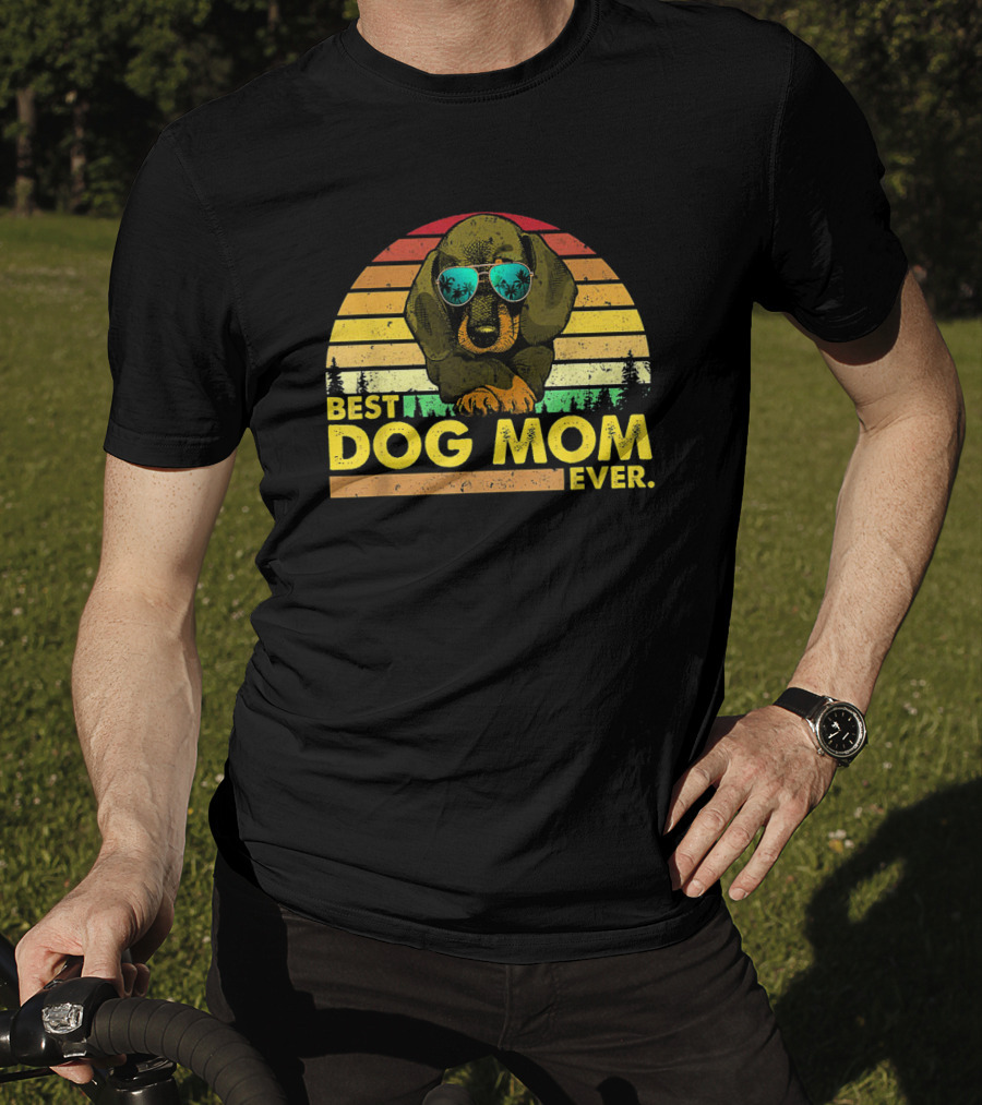 Vintage Best Dog Mom Ever With Dachshund In Retro Sunset T-Shirt