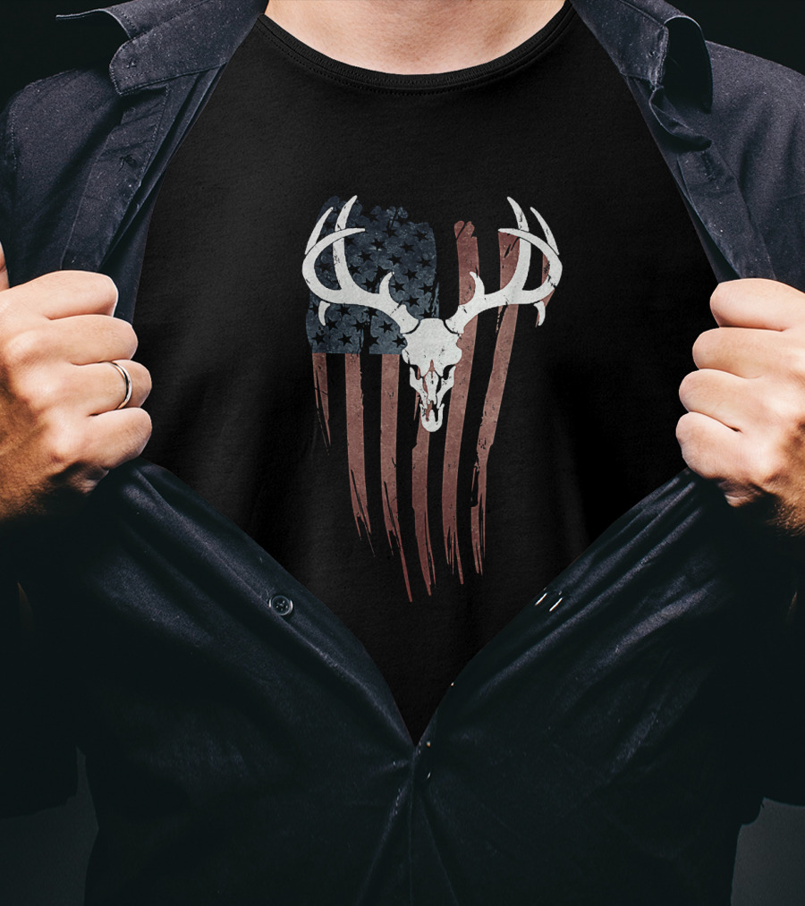 Vintage Patriotic Deer Skull With American Flag For Dad T-Shirt