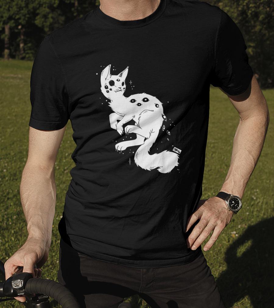 Creepy Cat Multi-Eyed Kawaii Kitty With Stars T-Shirt