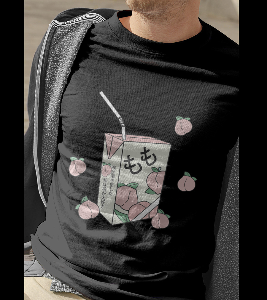 90s Japanese Aesthetic Otaku Anime Peach Juice Box With Kanji And Pastel Peaches T-Shirt